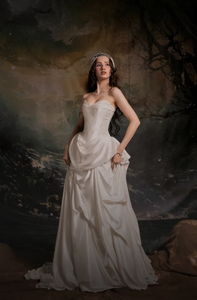 Look Elara